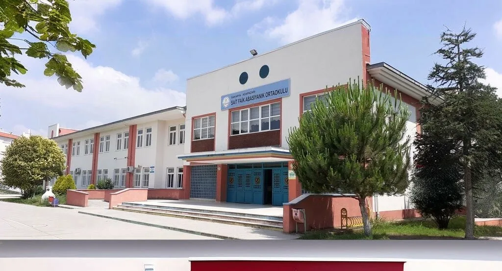 Sait Faik Abasıyanık Ortaokulu fotoğrafı