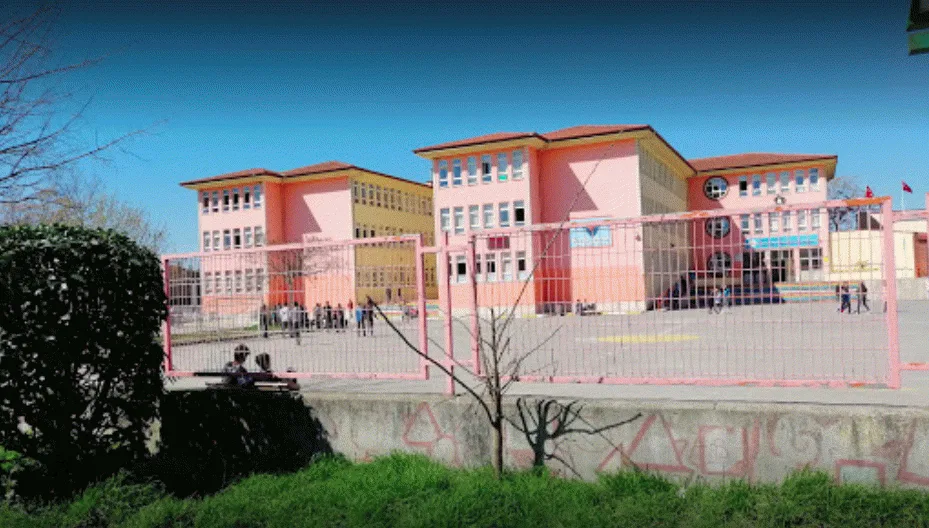 Üzeyir Garih Ortaokulu