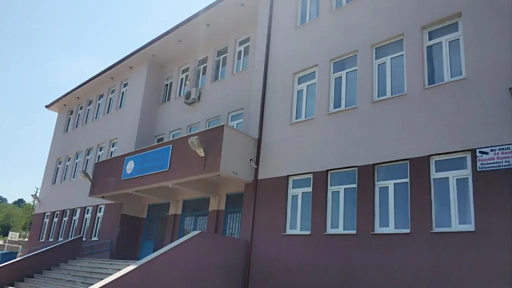 Karşımahalle Ortaokulu