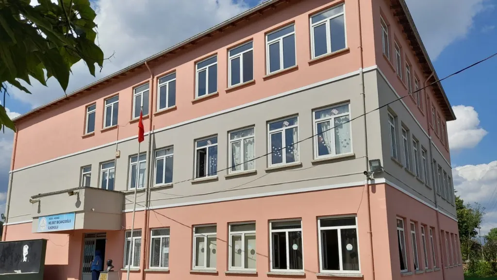 Nejdet Bıçakçıoğlu İlkokulu fotoğrafı