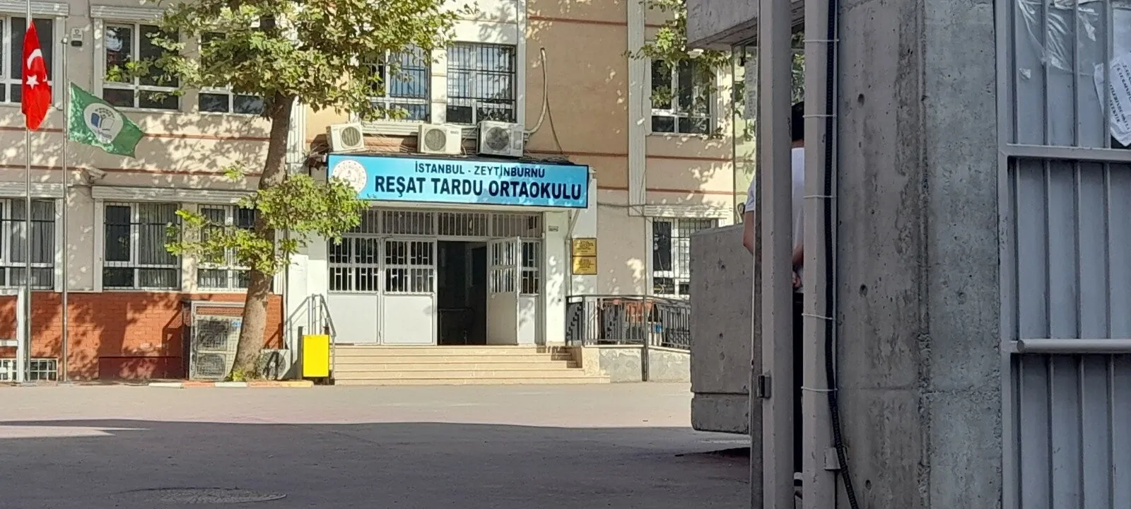 Reşat Tardu Ortaokulu