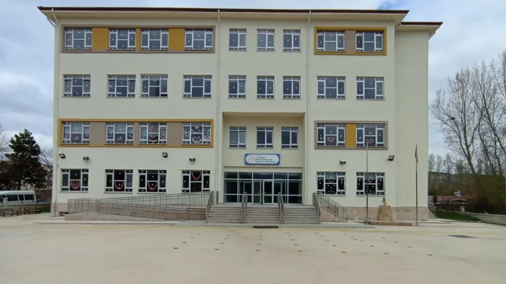 15 Temmuz Şehit Hüseyin Kısa İlkokulu