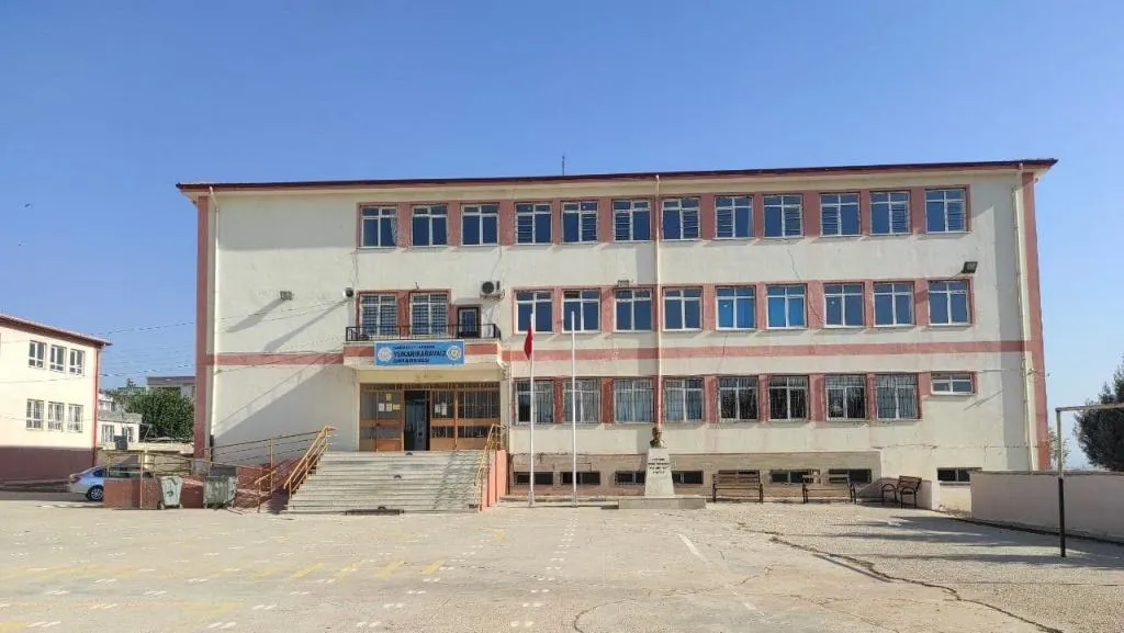 Yukarı Karavaiz Ortaokulu fotoğrafı