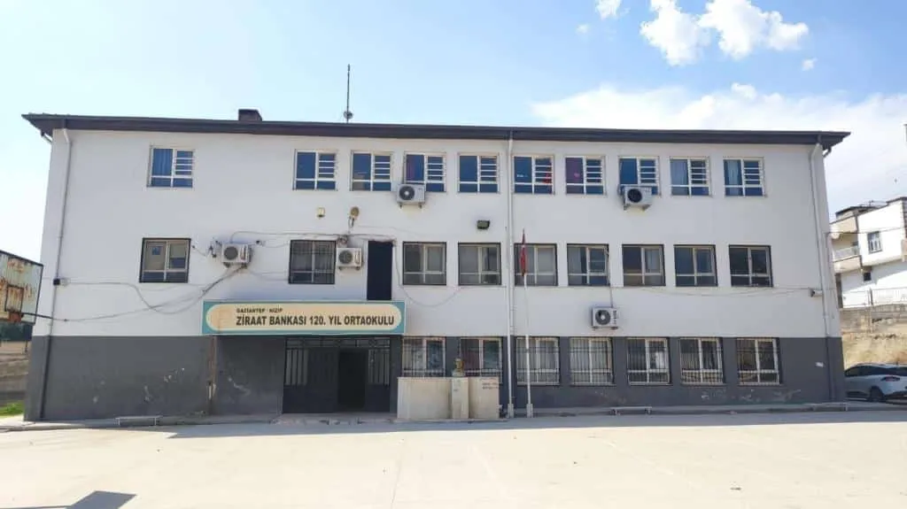 Ziraat Bankası 120.Yıl Ortaokulu