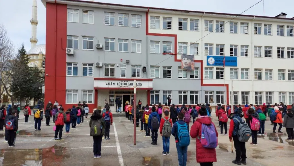 Vali M.Lütfullah Bilgin Ortaokulu