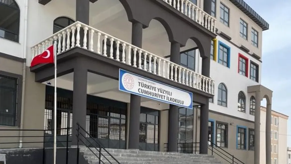 Türkiye Yüzyılı Cumhuriyet İlkokulu