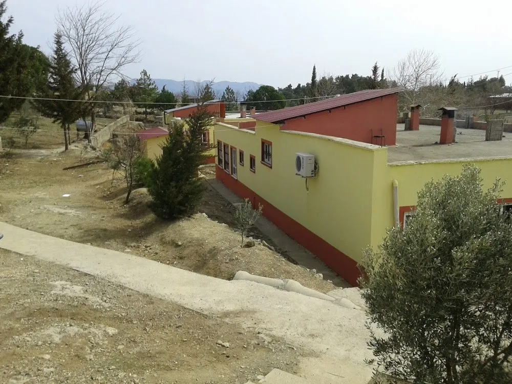 Akdam İlkokulu