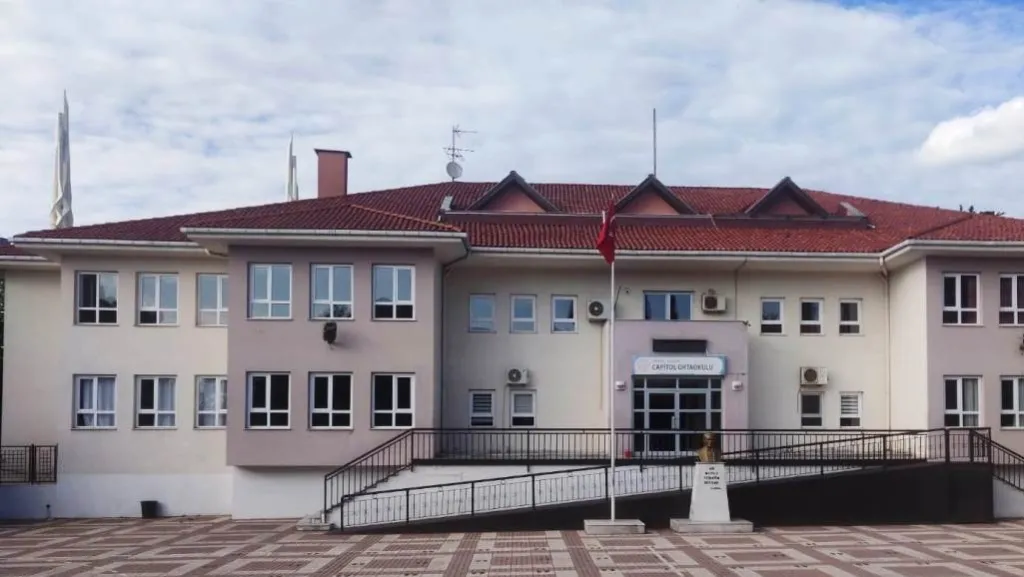 Capitol Ortaokulu