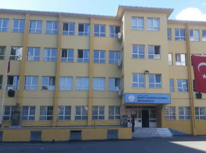 Şehit Cengiz Hasbal Ortaokulu