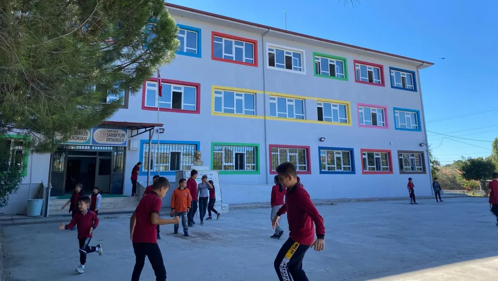 Sarıbeyler İlkokulu fotoğrafı