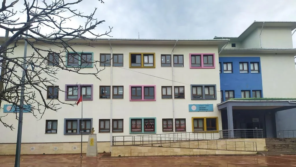 Umurbey Ortaokulu fotoğrafı
