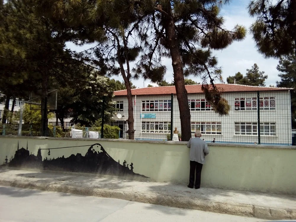 Mehmet Aker İlkokulu fotoğrafı