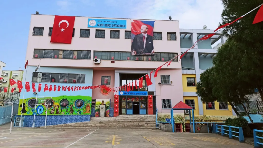 Şerif Remzi Ortaokulu fotoğrafı