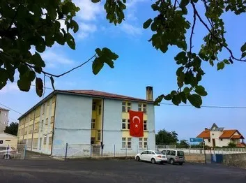 Çarşıbaşı Ortaokulu fotoğrafı