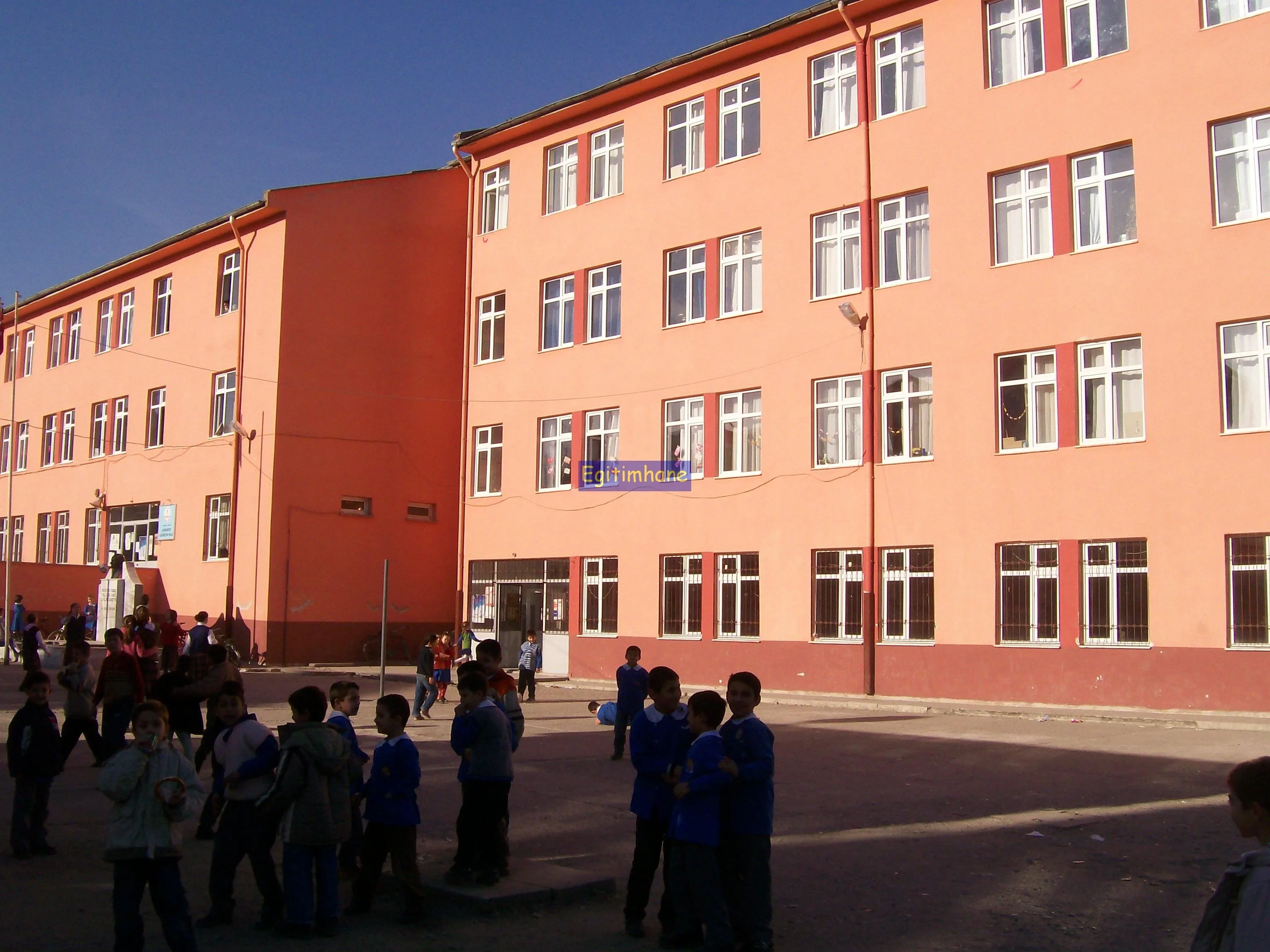 Cumhuriyet İlkokulu
