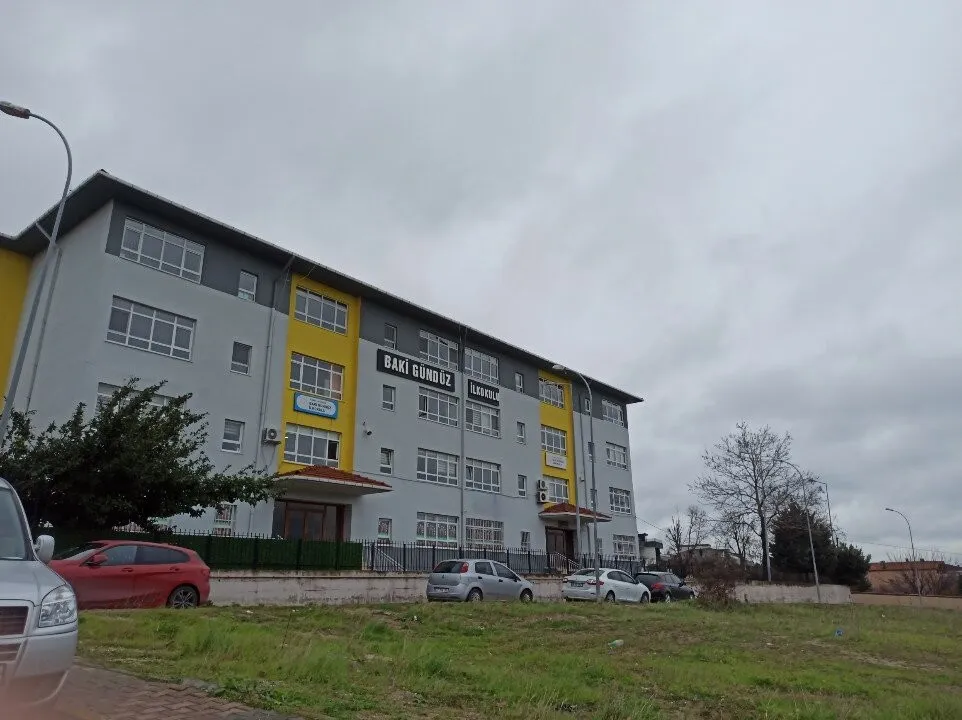 Baki Gündüz İlkokulu fotoğrafı