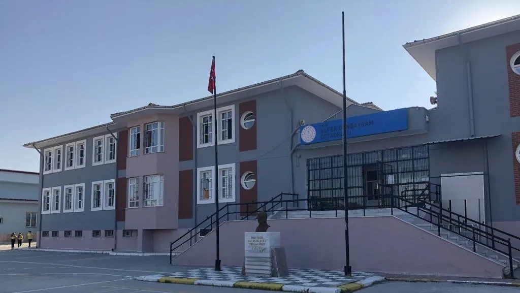 Alper Günbayram Ortaokulu fotoğrafı