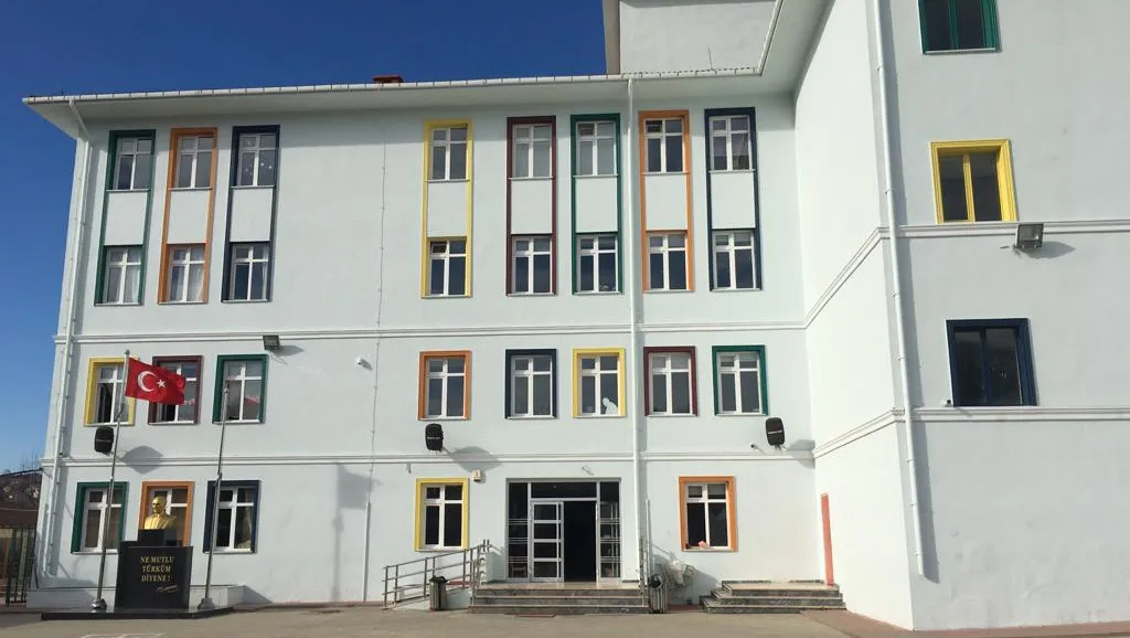 Zekeriyaköy Ortaokulu