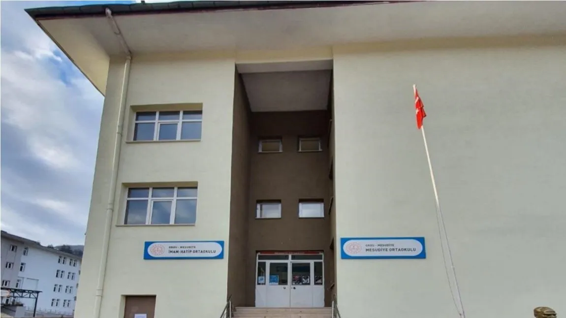 Mesudiye Ortaokulu fotoğrafı