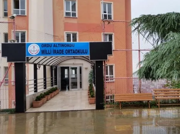 Millî İrade Ortaokulu