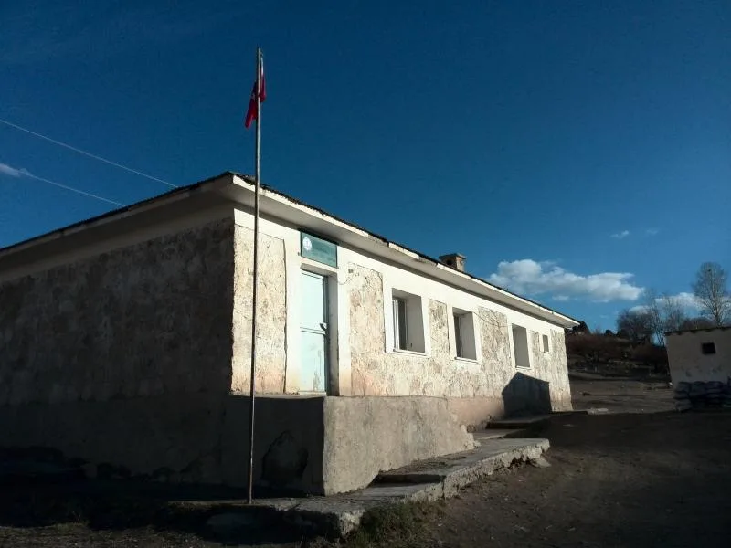 Tandoğan İlkokulu