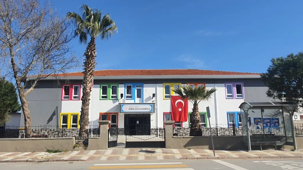 ERMİŞ SOYLU İLKOKULU fotoğrafı