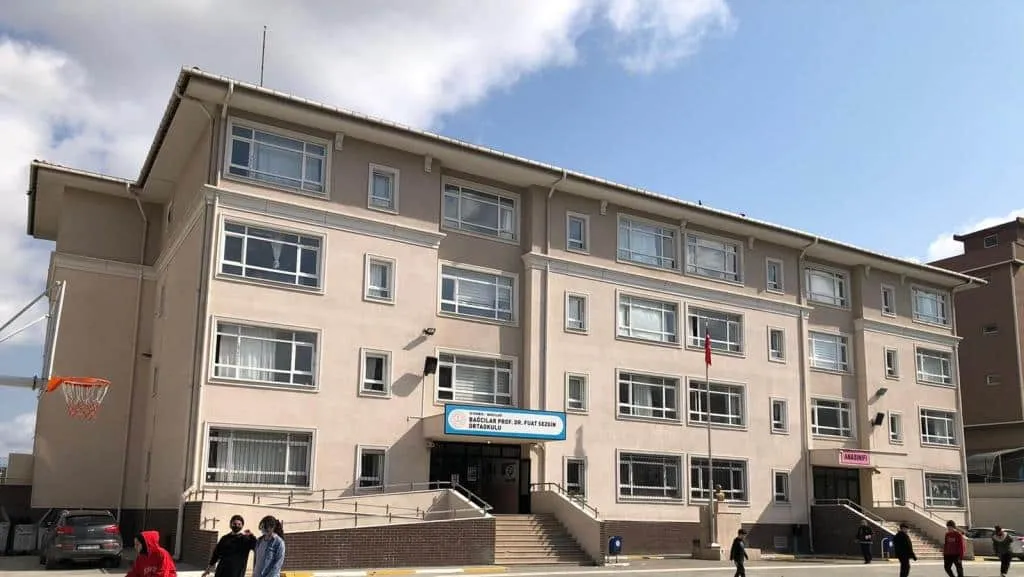 Bağcılar Prof. Dr. Fuat Sezgin Ortaokulu