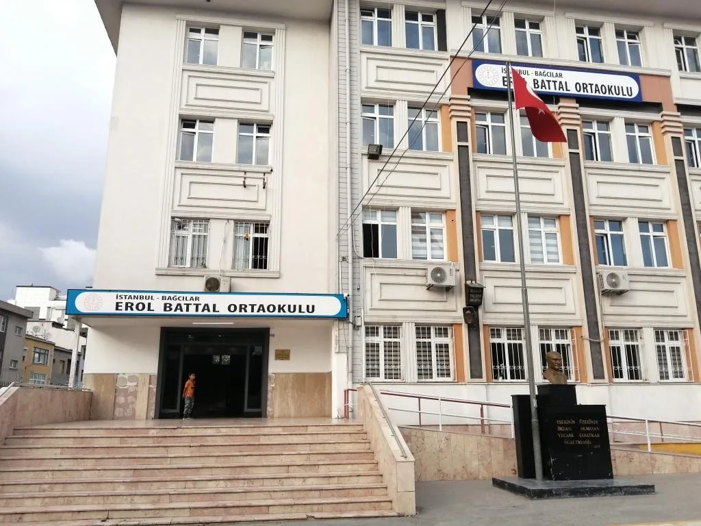 Erol Battal Ortaokulu