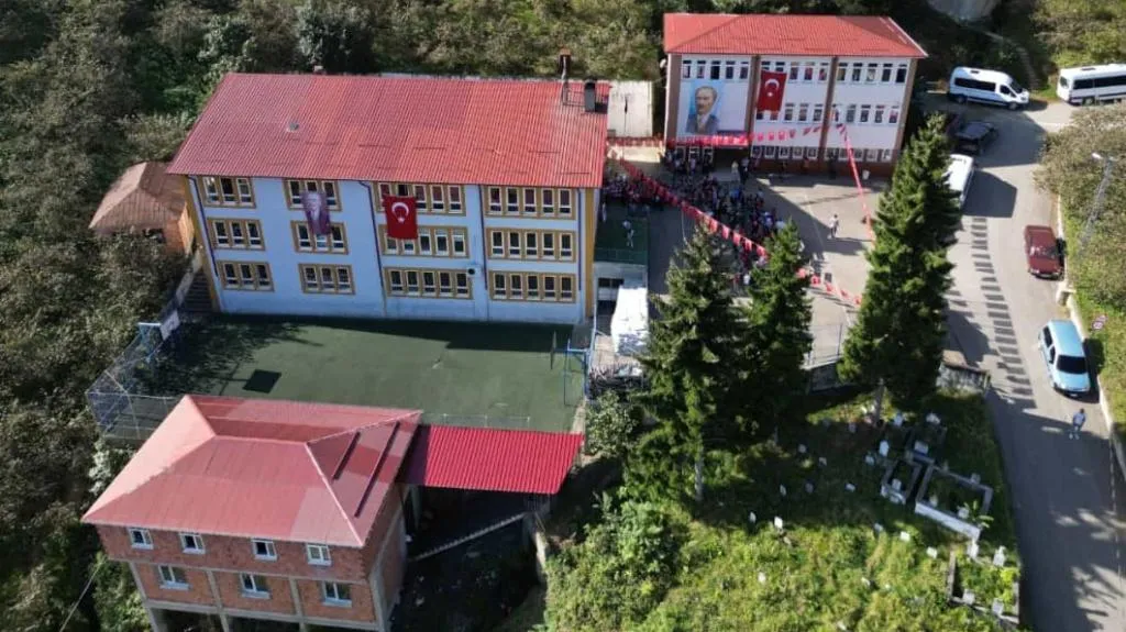 Yavuzköy Ortaokulu fotoğrafı