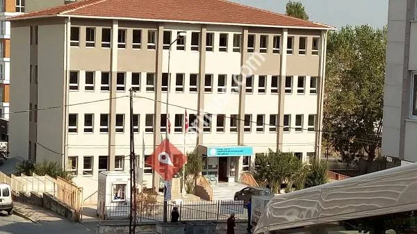 Şair Fevzi Kutlu Kalkancı Ortaokulu