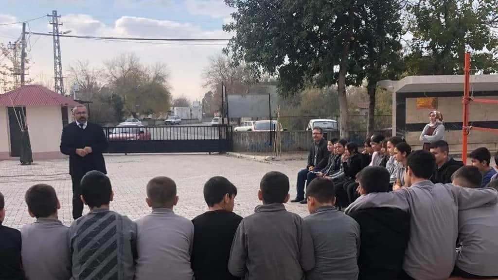 Aşağı Çıyanlı Şehit Ahmet Birkaç Ortaokulu fotoğrafı
