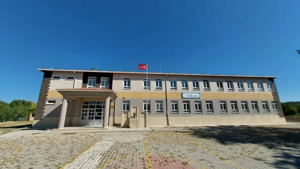 Üçpınar Ortaokulu fotoğrafı