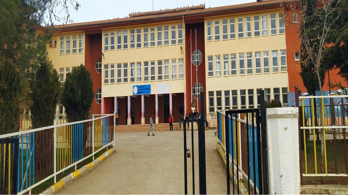 Şehit Metin Gençdal Ortaokulu