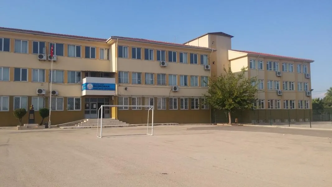 Beşkonak İmam Hatip Ortaokulu fotoğrafı