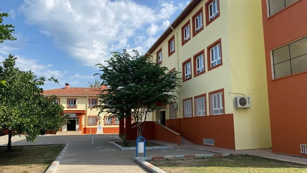 Gazi İlkokulu fotoğrafı