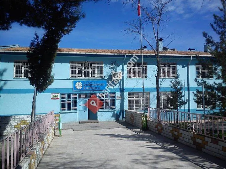Cumhuriyet İlkokulu