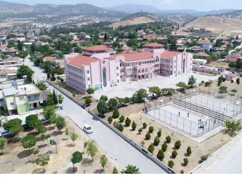 Irlıganlı Şehit Piyade Onbaşı Bayram Güzel Ortaokulu fotoğrafı