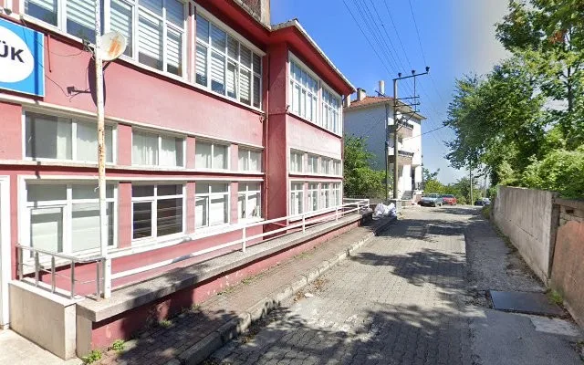 Mehmet Bülent Özyürük Ortaokulu fotoğrafı