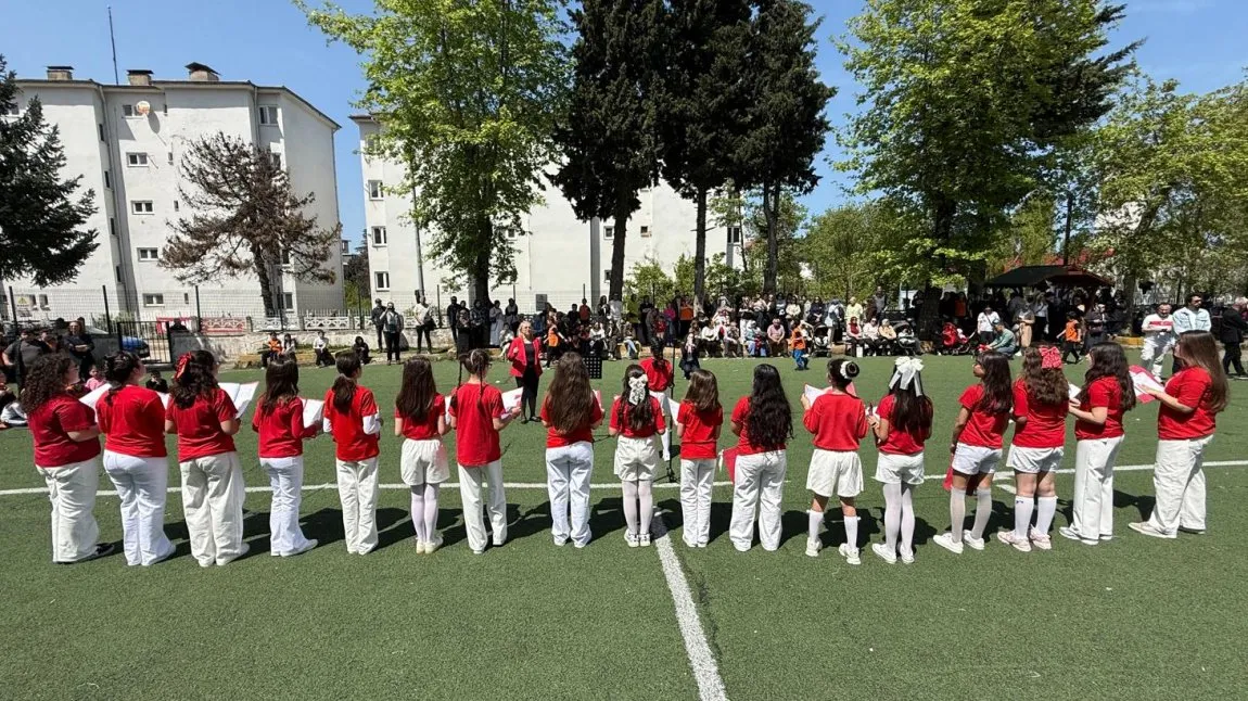 Teyyaredüzü Şehit Ufuk BİNGÖL Ortaokulu fotoğrafı