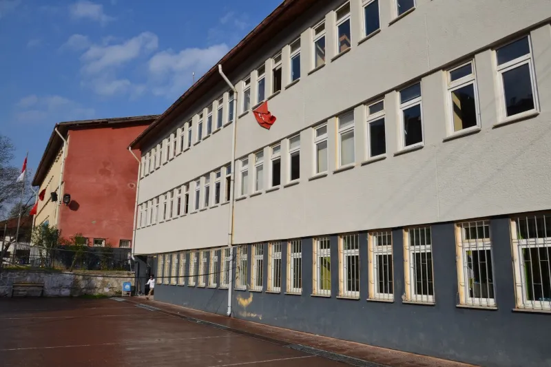 İbrahim Alemdağ Ortaokulu fotoğrafı