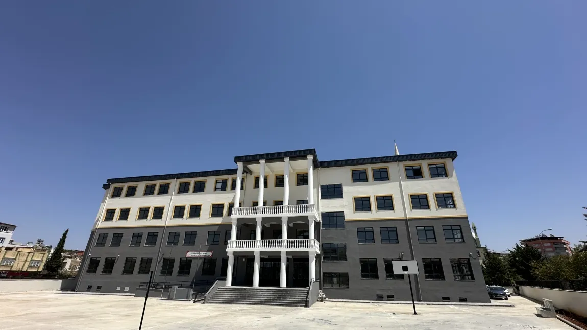 Yeditepe Ticaret Mesleki Ve Teknik Anadolu Lisesi