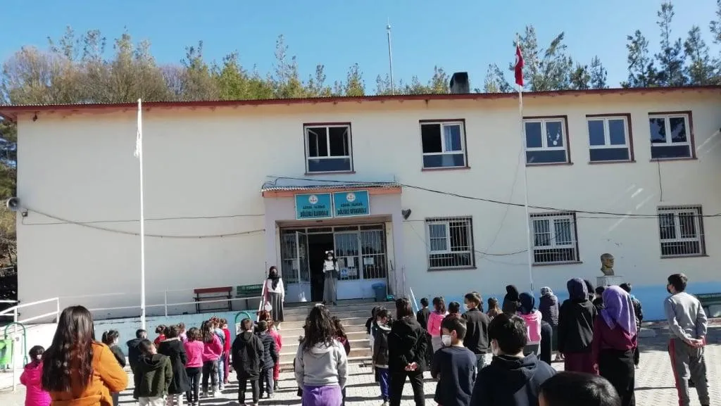 Dölekli Ortaokulu fotoğrafı