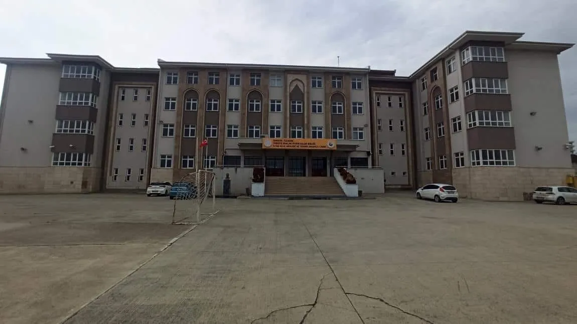 Türkiye Odalar Ve Borsalar Birliği İlyas Kılıç Mesleki Ve Teknik Anadolu Lisesi fotoğrafı