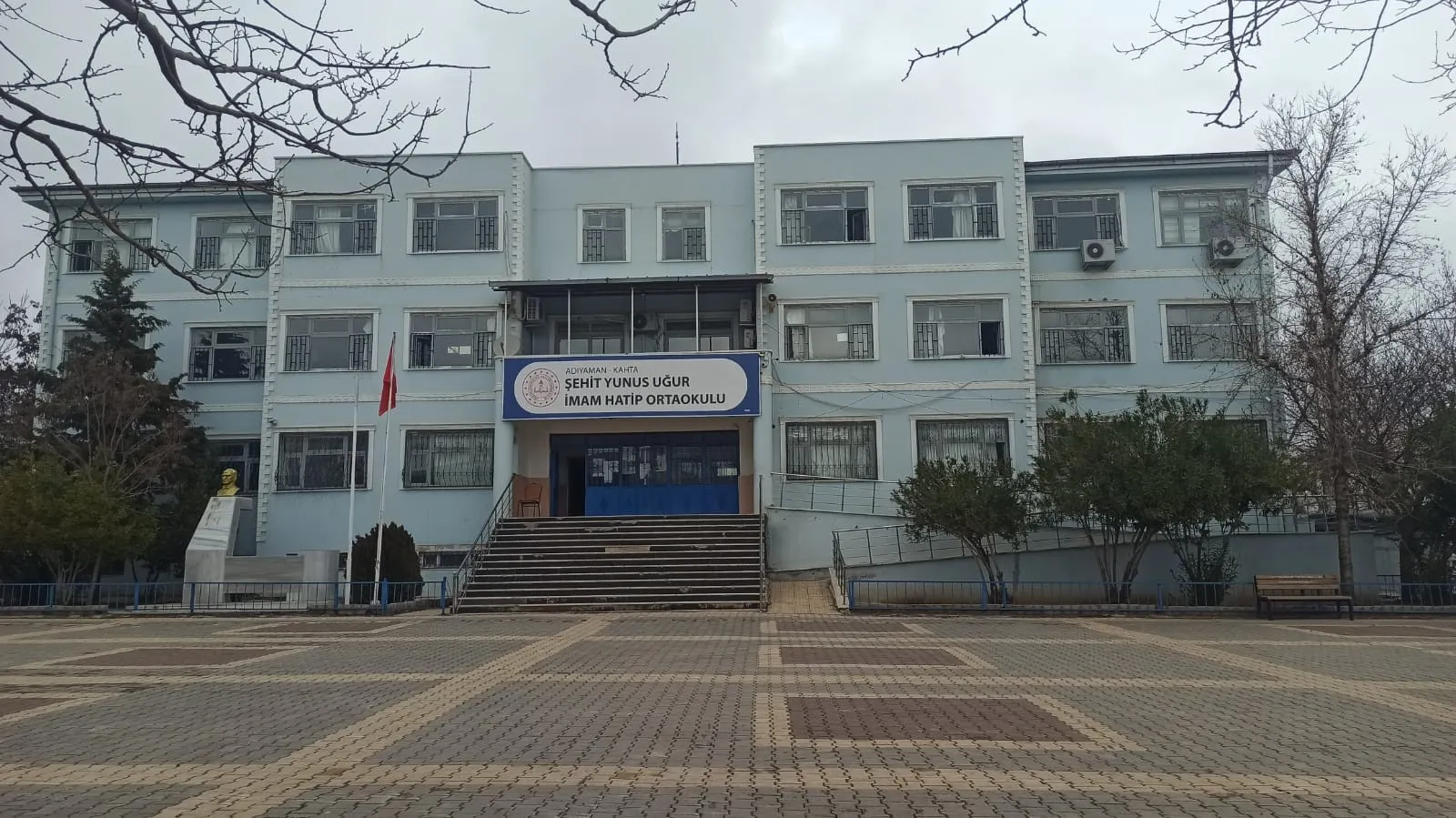 Şehit Yunus Uğur İmam Hatip Ortaokulu fotoğrafı