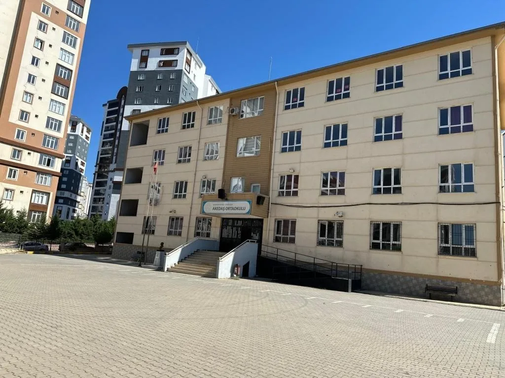 Akedaş Ortaokulu fotoğrafı