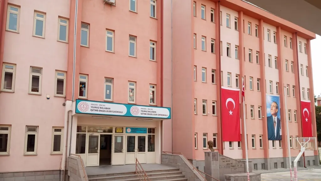Yılmaz Balaban İşitme Engelliler Ortaokulu