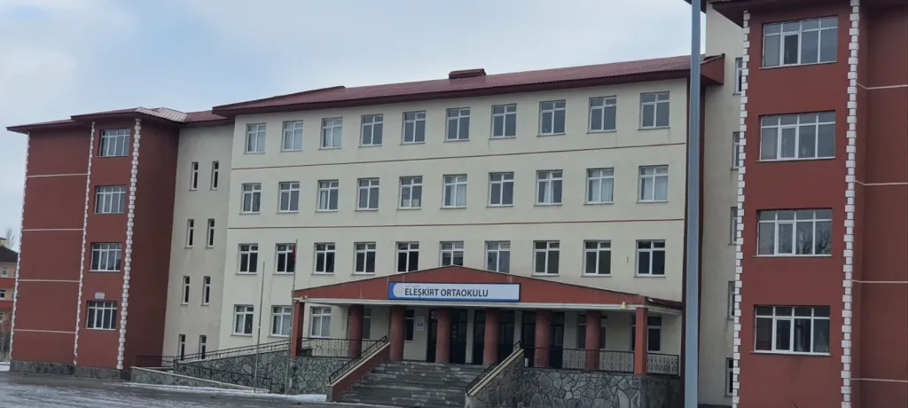 Eleşkirt Ortaokulu fotoğrafı
