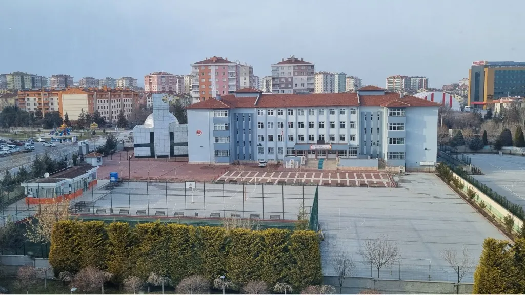 Bosna Hersek Anadolu İmam Hatip Lisesi