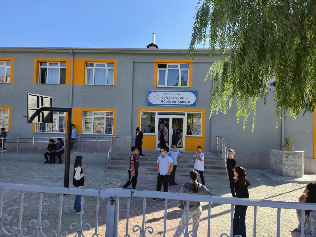 Gün Sazak Yatılı Bölge Ortaokulu fotoğrafı