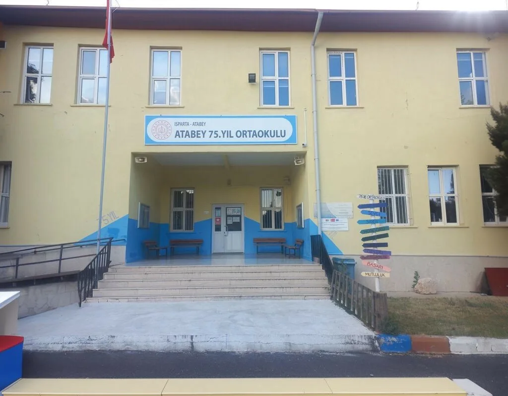 Atabey 75.Yıl Ortaokulu fotoğrafı